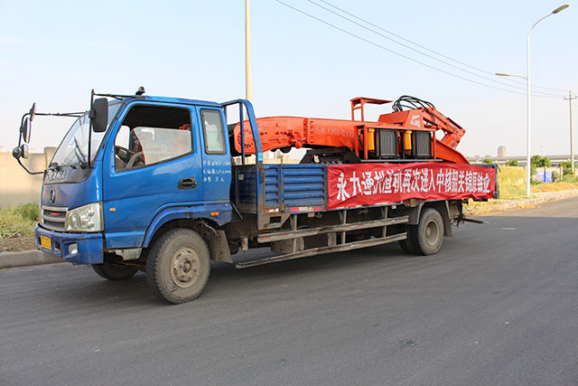 礦用履帶式扒渣機(jī)